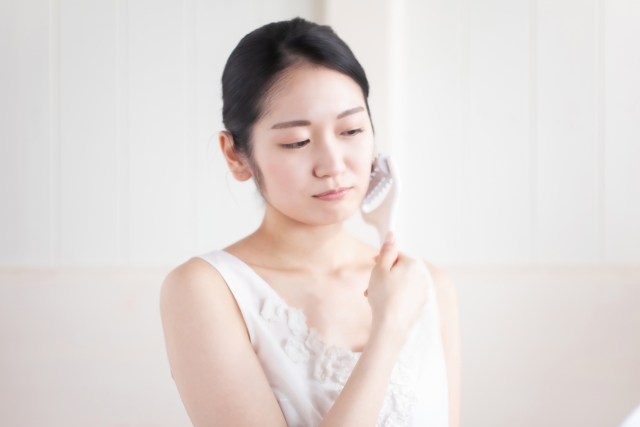 DISM(ディズム) EMS美顔器の口コミ評判！女性にも効果ある？